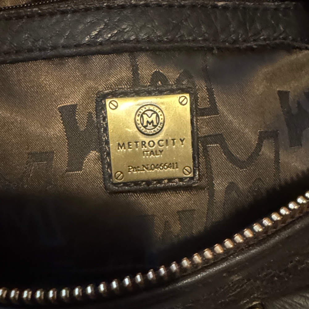 Metrocity Quilted Brown Leather Satchel - Picture 9 of 16